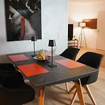 Appartement Paderborn-oase Mit Kamin-balkon-stilvolles Zuhause-24 -7 Self Check In, Kostenloser Parkplatz