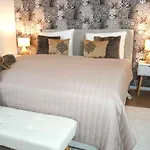 Paderborn-oase Mit Kamin-balkon-stilvolles Zuhause-24 -7 Self Check In, Kostenloser Parkplatz Appartamento Paderborn