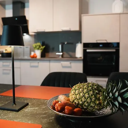 Paderborn-oase Mit Kamin-balkon-stilvolles Zuhause-24 -7 Self Check In, Kostenloser Parkplatz Lägenhet *