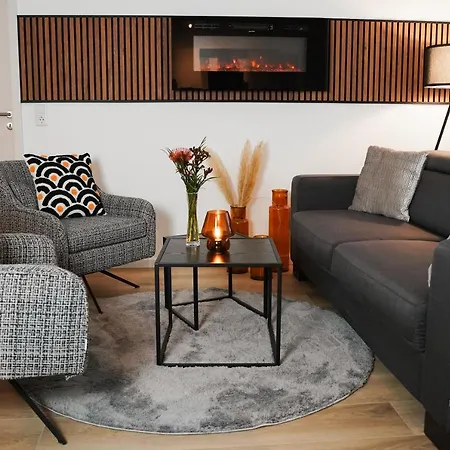 Apartment Paderborn-oase Mit Kamin-balkon-stilvolles Zuhause-self Check-parkplatz