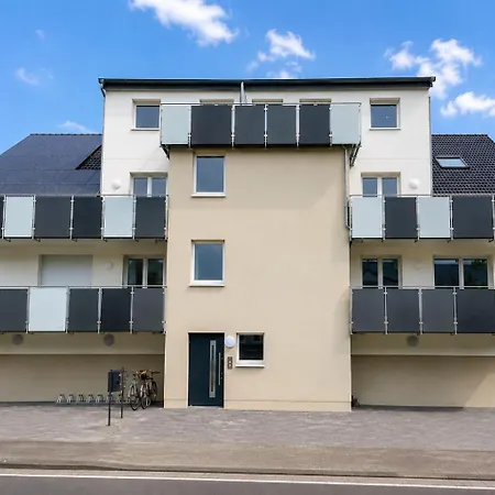 아파트 Oase - Grosszuegig Mit Kamin- Balkon -parkplatz 파더본