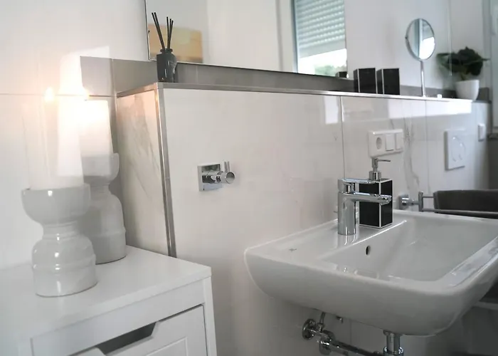 Paderborn-oase Mit Kamin-balkon-stilvolles Zuhause-24 -7 Self Check In, Kostenloser Parkplatz 公寓 *