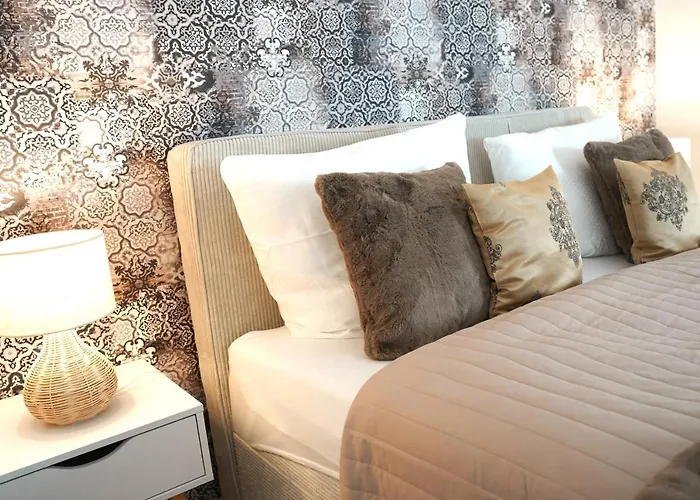 Paderborn-oase Mit Kamin-balkon-stilvolles Zuhause-24 -7 Self Check In, Kostenloser Parkplatz Lägenhet