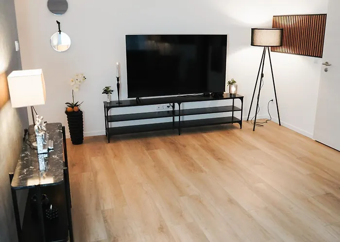 Paderborn-oase Mit Kamin-balkon-stilvolles Zuhause-24 -7 Self Check In, Kostenloser Parkplatz Paderborn